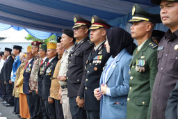 Kepala Kantah ATR/BPN Tulungagung Ikuti Upacara Hari Pahlawan di Pemkab Tulungagung