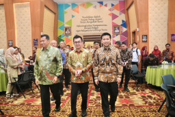 Buka CorpU Summit 2025 di BPSDM Jatim, Wagub Emil Dardak Tekankan ASN Wajib Jadi Lifelong Learner