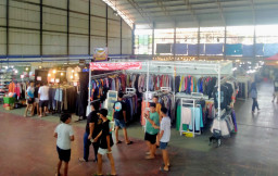 Dukung UMKM, Bazar Fashion di Sampang Perluas Peluang Usaha