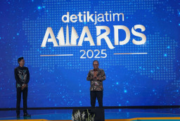 Bank Jatim Raih Penghargaan DetikJatim Awards 2025 untuk Pembiayaan Usaha Berkelanjutan