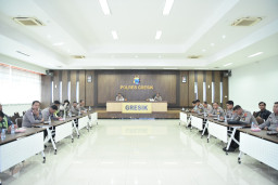 Polres Gresik Matangkan Pengamanan Akhir Tahun Lewat Lat Pra Ops Zebra Semeru 2025