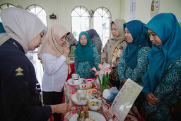 Ibu-ibu di Sekitar Smelter Freeport Belajar Olah Pangan Lokal Jadi MPASI Bergizi