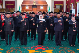 Gubernur Khofifah Lantik 134 Kepala Sekolah SMA/SMK/ SLB