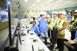 Gubernur Khofifah Kunjungi Tuas South Incineration Plant Singapura