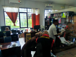 Dugaan Penggelapan Pajak, Kejaksaan Negeri Sampang Geledah RSUD dr Mohammad Zyn