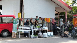 Inovasi Siswa SMK Muhammadiyah 5 Gresik Dipamerkan di Pasar Tradisional Gresik dan Lamongan