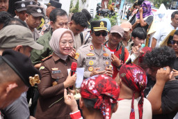 Geruduk Kejari Sampang, Massa Tuntut Penanganan Dugaan Penggelapan Pajak Rp3,3 Miliar di RSUD Transparan