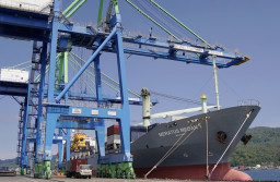 Dukung Pemulihan Pasca-Bencana, Pelindo Petikemas Bebaskan Biaya Layanan Peti Kemas Bantuan Aceh dan Sumatra