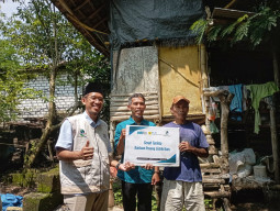 Lazis PLN Nusantara Power dan Nurul Hayat Gresik Salurkan Bantuan Ketahanan Pangan hingga Listrik di Gresik