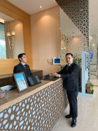 Bukan Sekadar Menginap, Hotel Santika Gresik Hadirkan Pengalaman Personal Lewat Strategi 5P