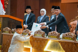 Gubernur Khofifah dan Pimpinan DPRD Jatim Sepakati Enam Perda Strategis