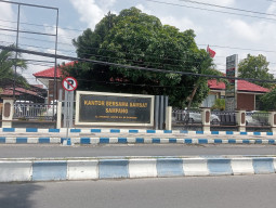 Pendapatan Pajak Kendaraan di Samsat Sampang Merosot, Regulasi Baru Ikut Pengaruhi Realisasi