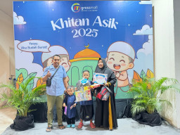 Sambut HUT ke-7, Gressmall Gresik Gelar Khitan Massal Gratis