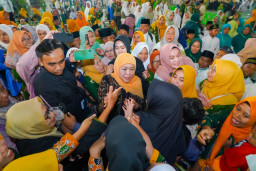 Hadir di Istighotsah Kubro Langitan, Khofifah Tegaskan Peran Strategis Pesantren