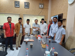 Dinilai Sukses Ubah Zona Merah Jadi Kondusif, Tokoh Agama dan Warga Sokobanah Tolak Mutasi Kapolsek