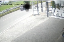 Kecelakaan Maut di Jalan Bojonegoro–Babat, Pengendara Motor Tewas Usai Tertabrak Xpander