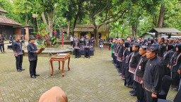 Ambil Sumpah di Hadapan Api Abadi, Ratusan ASN Bojonegoro Jalani Mutasi di Kayangan Api
