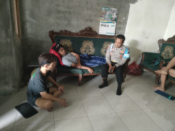 Gerombolan Remaja Bersenjata Tajam Teror Gresik Utara, Dua Warga Luka akibat Serangan Brutal