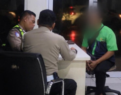 Viral Aksi Ugal-ugalan, Sopir Bus Trans Jatim Ditilang Satlantas Polres Gresik