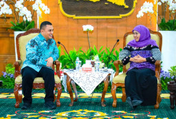 Gubernur Khofifah Dukung TVRI Sukseskan Siaran Resmi FIFA World Cup 2026 di Jawa Timur