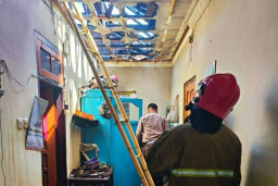 Lupa Matikan Kompor, Rumah Warga Kertosari Banyuwangi Dilalap Api