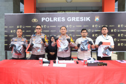 Truk dan Motor yang Sempat Dicuri Kini Kembali, Polres Gresik Ringkus Pelaku Curat dan Tipu Gelap