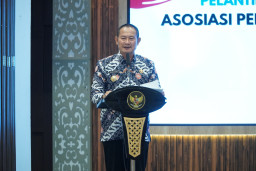 Kukuhkan Pengurus APSI Lamongan 2025-2026, Bupati Yes: Pengawas Adalah Pengawal Kualitas Pendidikan