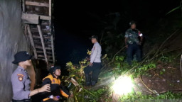 Longsor Lereng Gunung Argopuro Terjang Dua Rumah di Situbondo