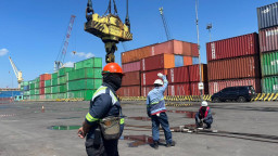 Operasional Dermaga Jamrud Selatan Kembali Normal Pasca Insiden Kapal Pacific 88