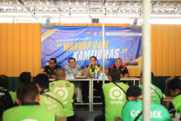 Satlantas Polres Gresik Rangkul Driver Ojol dalam Ops Keselamatan Semeru 2026