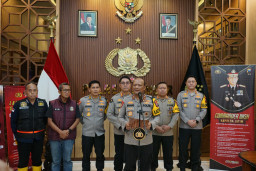 Selidiki Ledakan di Masjid Patrang Jember, Kapolda Jatim Terjunkan Tim Gabungan dan Amankan Bahan Kimia