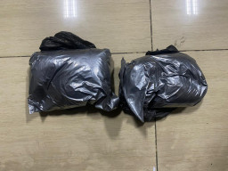 Polisi Gresik Tangkap Pemuda Pembawa 2 Kg Serbuk Petasan di Warkop Menganti