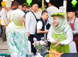 Gubernur Khofifah Open House Lebaran di Grahadi dan Jemursari, Warga Bisa Nikmati Hidangan Gratis, Catat Tanggalnya