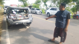 Diduga Rem Bermasalah, Truk Molen Seruduk Antrean Kendaraan di Bojonegoro