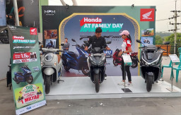 Honda Ramadan Exhibition Meriahkan Jember, Tampilkan Honda PCX160 Warna Baru