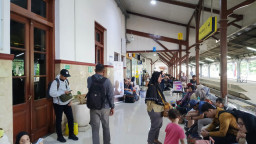 Puncak Arus Mudik Rabu, 11 Ribu Penumpang Berangkat dari Stasiun Jember