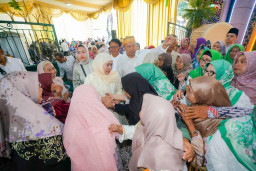 Antusiasme Warga Tak Surut di Hari Terakhir Riyayan Idul Fitri 1447 H di Kediaman Gubernur Khofifah