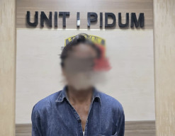 Bejat! Pedagang Pentol Cabuli Siswa SMP di Toilet Masjid Agung Gresik, Pelaku Nyaris Dimassa