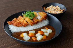 Manjakan Lidah, Hotel Santika Gresik Luncurkan Menu Butter Chicken Curry hingga Double Choco Sweet