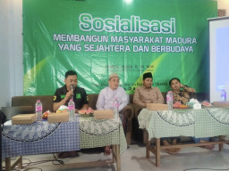 Perkuat Kesadaran Hukum dan Kesejahteraan, Anggota DPRD Jatim Gelar Sosialisasi di Pangarengan Sampang
