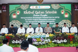 Ketuk Pintu Langit, Khotmil Quran Awali Rangkaian HJL ke-457 dan Sukseskan MTQ Lamongan