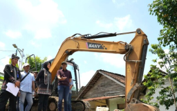 Pastikan Kualitas Infrastruktur Desa, Wabup Bojonegoro Sidak Empat Proyek BKKD