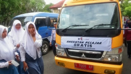 Angkutan Pelajar Gratis Belum Berjalan, Siswa di Bojonegoro Kembali Bayar Transportasi
