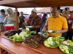 Angkringan Binaan PLN Mampu Mendorong Kebangkitan Ekonomi Desa Wisata Asinan