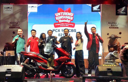 Antusias Konsumen Warnai Pengundian UKH di Bondowoso, Honda PCX160 CBS Jatuh ke Tangan Pemenang