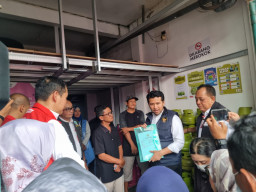 Wagub Emil: Stok LPG 20 Hari Aman, Masalahnya Ada di Distribusi