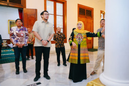 Gubernur Khofifah Pastikan UMKM Jatim Adaptif dan Naik Kelas di Era AI