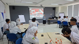 Gen Z Bijak Bermedia dan Berkendara, MPM Honda Jatim Gelar Workshop Jurnalistik dan Sosial Media