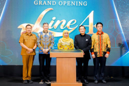 Gubernur Jatim Pastikan Pemenuhan Kebutuhan Cairan Infus Untuk Rumah Sakit Tercukupi