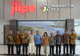 Investasi Tembus Rp113,4 Triliun, Pemerintah Pusat Kebut Perluasan KEK Gresik JIIPE
